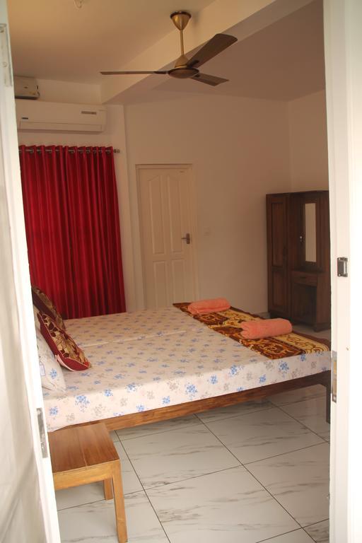 Aaron'S Homestay Kochi ภายนอก รูปภาพ