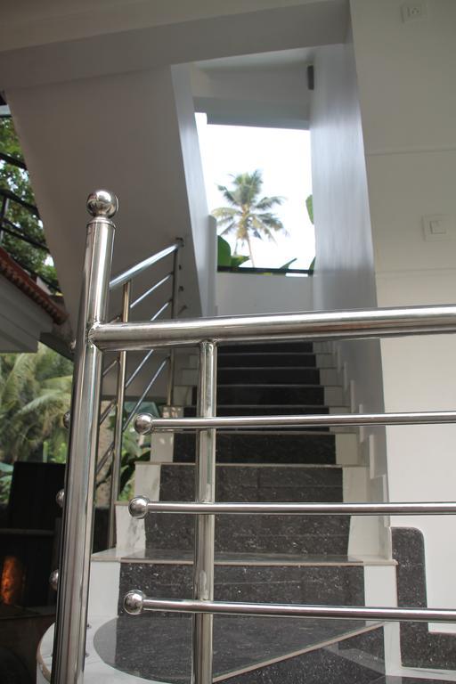 Aaron'S Homestay Kochi ภายนอก รูปภาพ