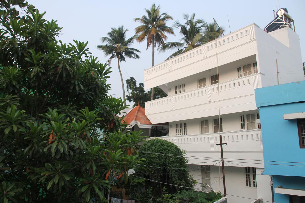 Aaron'S Homestay Kochi ภายนอก รูปภาพ