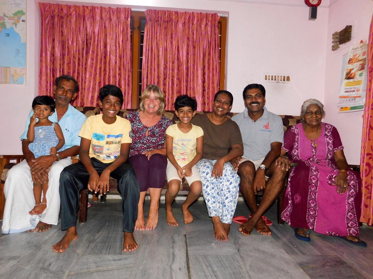 Aaron'S Homestay Kochi ภายนอก รูปภาพ