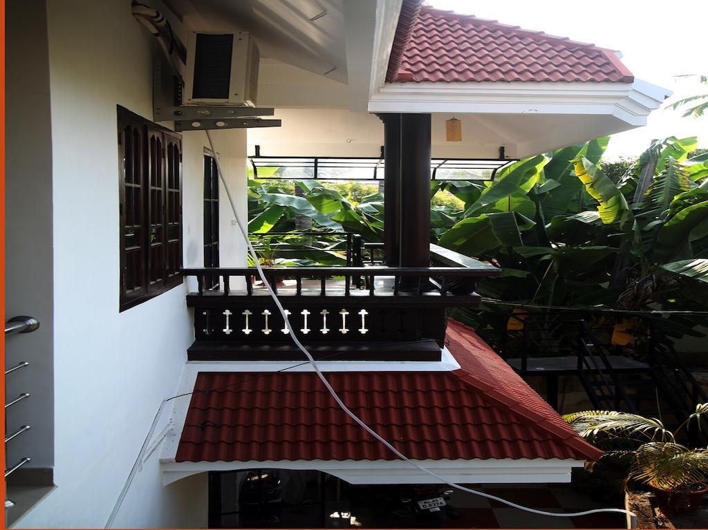 Aaron'S Homestay Kochi ภายนอก รูปภาพ